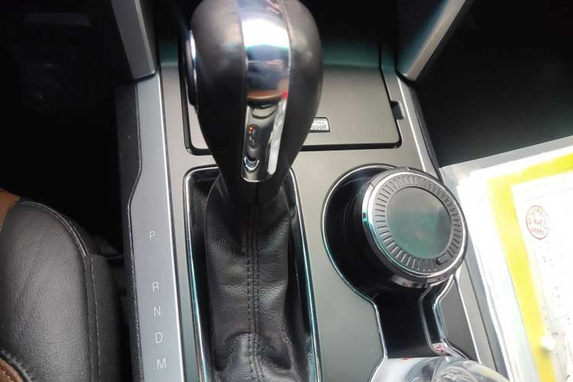 Used Ford Explorer 2013 3.5L Deluxe Model Gear Lever