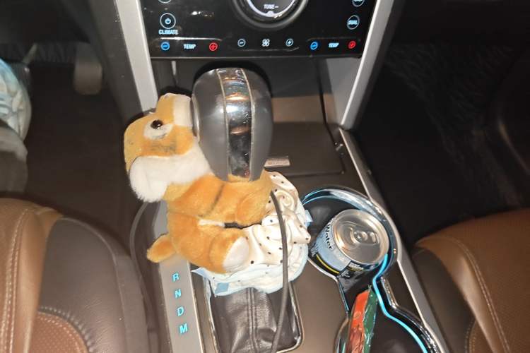 Used Ford Explorer 2013 3.5L Deluxe Model Gear Lever