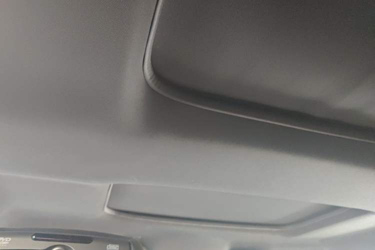 Used Ford Explorer 2013 3.5L Deluxe Model Headliner