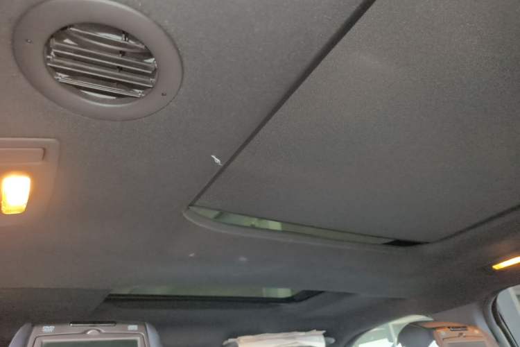 Used Ford Explorer 2013 3.5L Deluxe Model Headliner