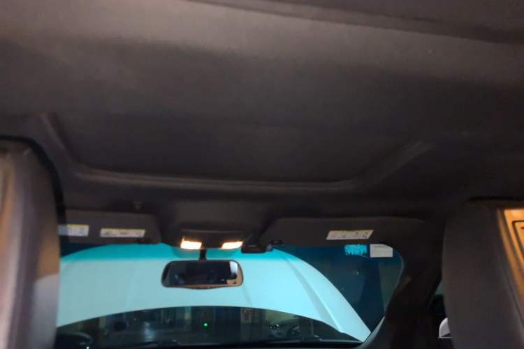 Used Ford Explorer 2013 3.5L Deluxe Model Headliner
