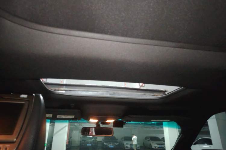 Used Ford Explorer 2013 3.5L Deluxe Model Headliner