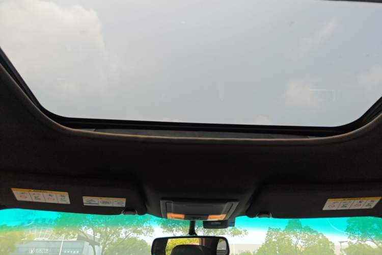 Used Ford Explorer 2013 3.5L Deluxe Model Headliner