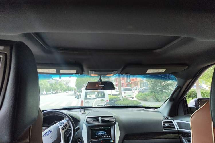 Used Ford Explorer 2013 3.5L Deluxe Model Headliner