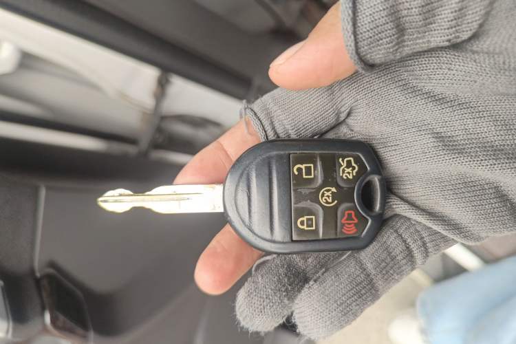 Used Ford Explorer 2013 3.5L Deluxe Model Interior 1