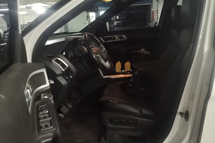 Used Ford Explorer 2013 3.5L Deluxe Model Left Front Seat