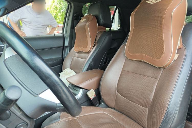 Used Ford Explorer 2013 3.5L Deluxe Model Left Front Seat