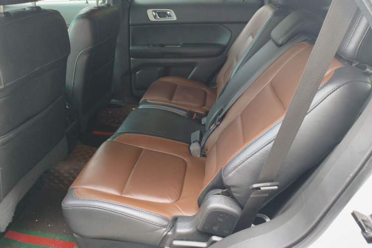 Used Ford Explorer 2013 3.5L Deluxe Model Left Rear Seat