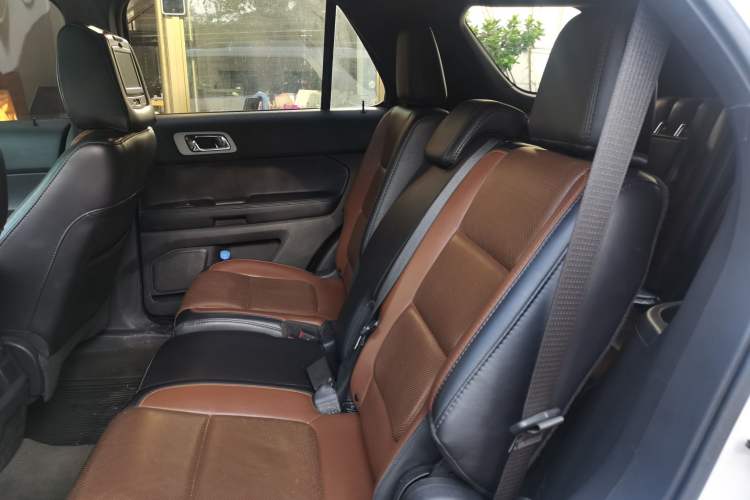 Used Ford Explorer 2013 3.5L Deluxe Model Left Rear Seat