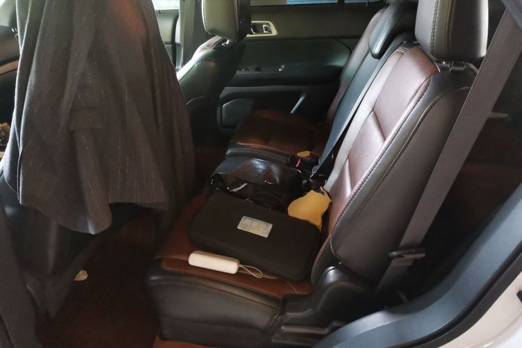 Used Ford Explorer 2013 3.5L Deluxe Model Left Rear Seat