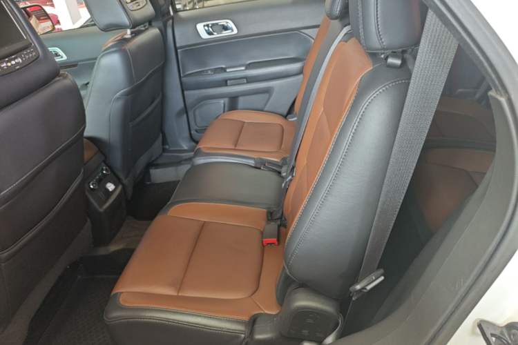Used Ford Explorer 2013 3.5L Deluxe Model Left Rear Seat