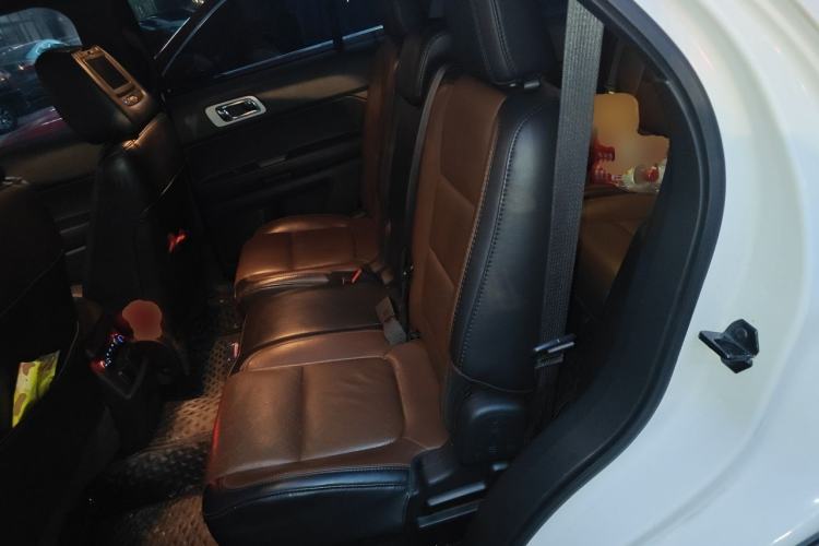 Used Ford Explorer 2013 3.5L Deluxe Model Left Rear Seat