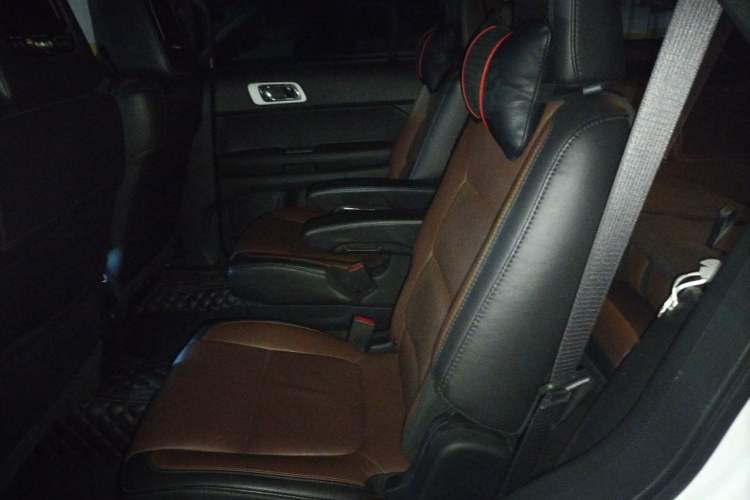 Used Ford Explorer 2013 3.5L Deluxe Model Left Rear Seat