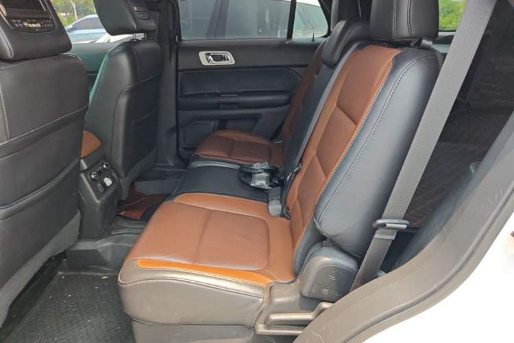 Used Ford Explorer 2013 3.5L Deluxe Model Left Rear Seat