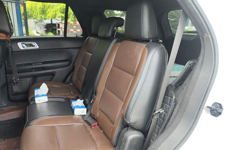 Used Ford Explorer 2013 3.5L Deluxe Model Left Rear Seat