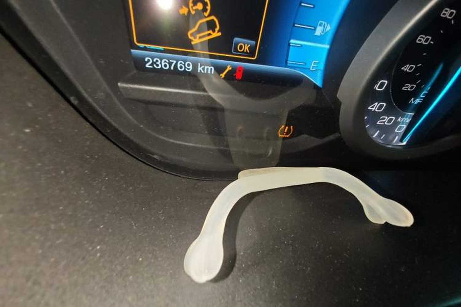 Used Ford Explorer 2013 3.5L Deluxe Model Odometer Close Up