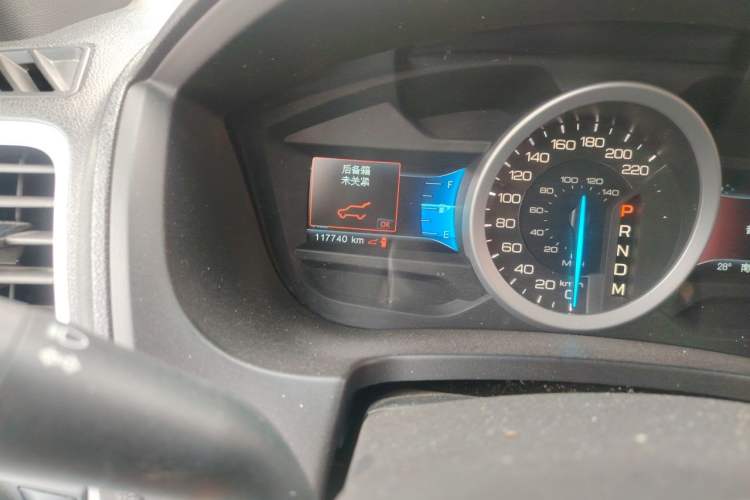 Used Ford Explorer 2013 3.5L Deluxe Model Odometer Close Up