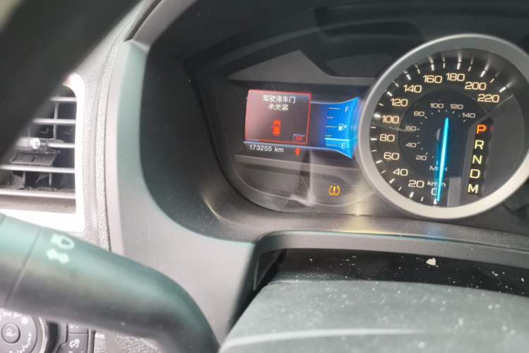 Used Ford Explorer 2013 3.5L Deluxe Model Odometer Close Up