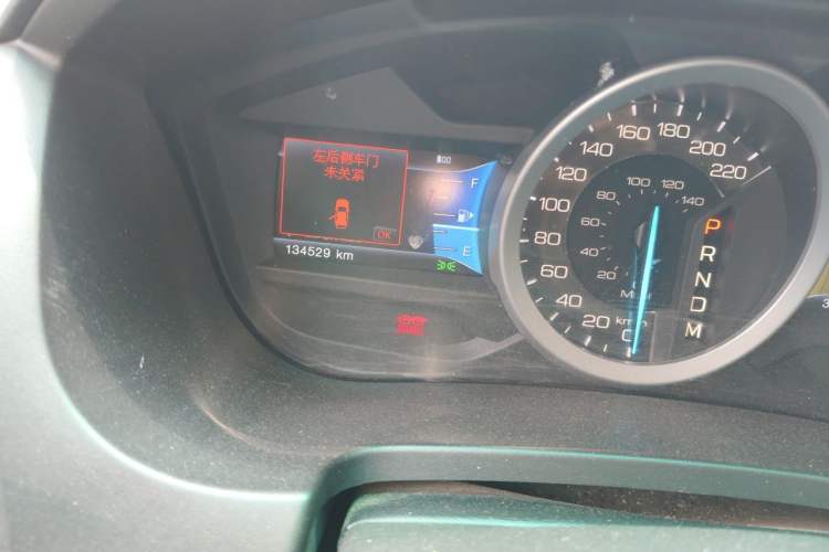 Used Ford Explorer 2013 3.5L Deluxe Model Odometer Close Up