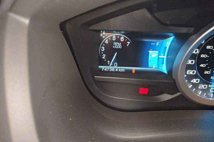 Used Ford Explorer 2013 3.5L Deluxe Model Odometer Close Up