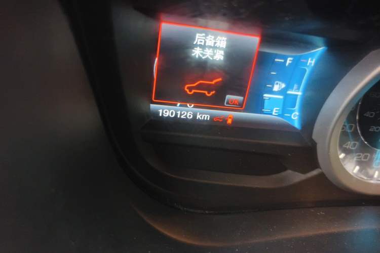 Used Ford Explorer 2013 3.5L Deluxe Model Odometer Close Up