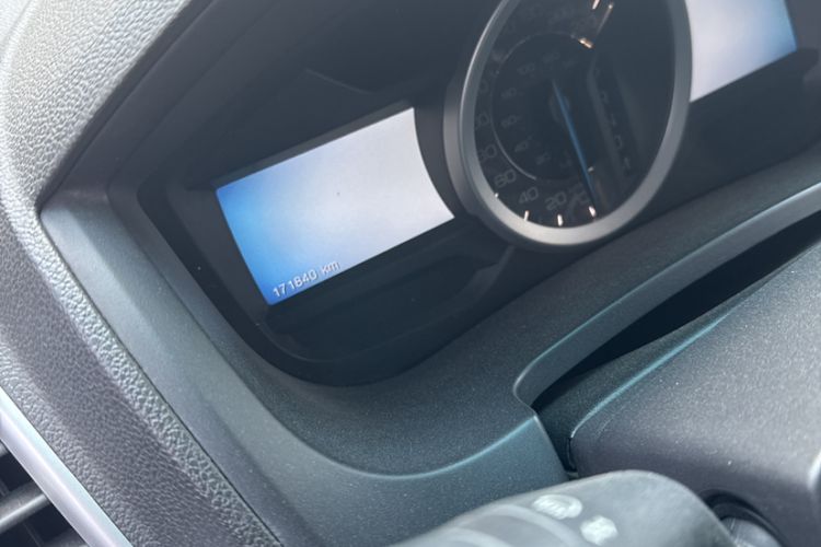 Used Ford Explorer 2013 3.5L Deluxe Model Odometer Close Up