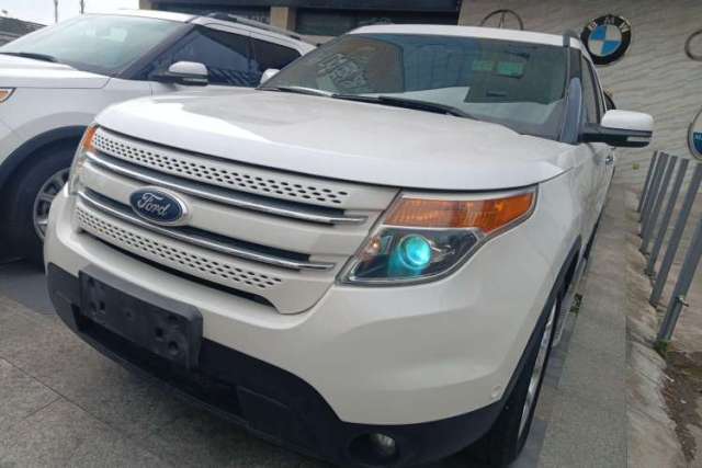 Used Ford Explorer 2013 3.5L Deluxe Model