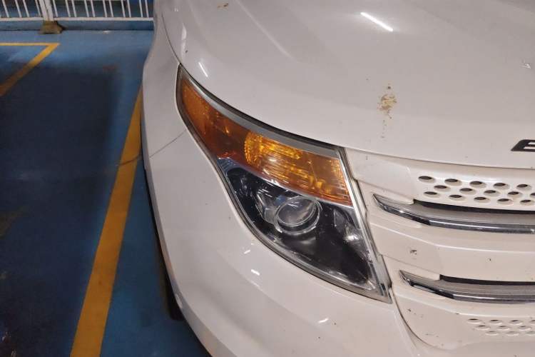 Used Ford Explorer 2013 3.5L Deluxe Model Right Front Headlight