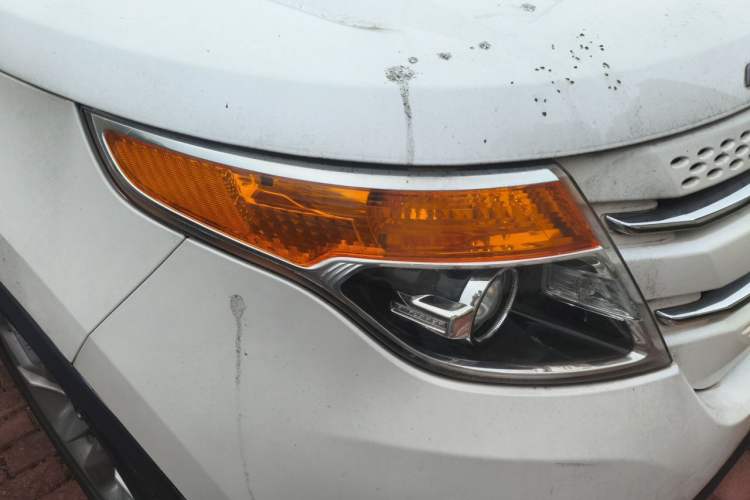 Used Ford Explorer 2013 3.5L Deluxe Model Right Front Headlight