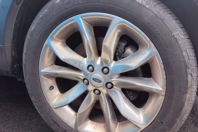 Used Ford Explorer 2013 3.5L Deluxe Model Right Front Wheel Hub