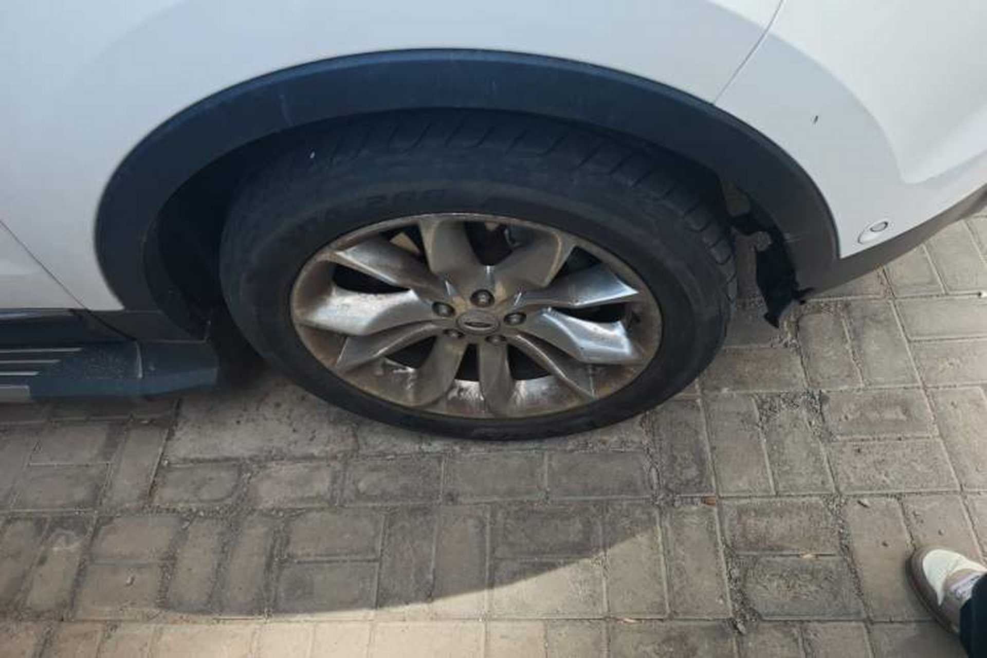 Used Ford Explorer 2013 3.5L Deluxe Model Right Front Wheel Hub