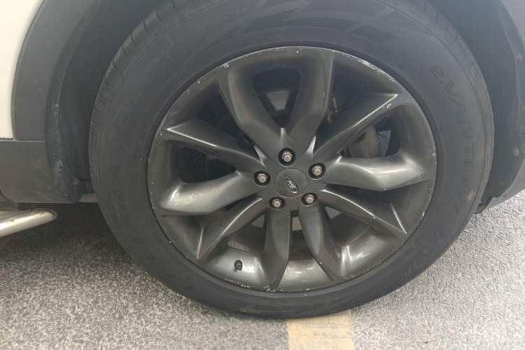 Used Ford Explorer 2013 3.5L Deluxe Model Right Front Wheel Hub