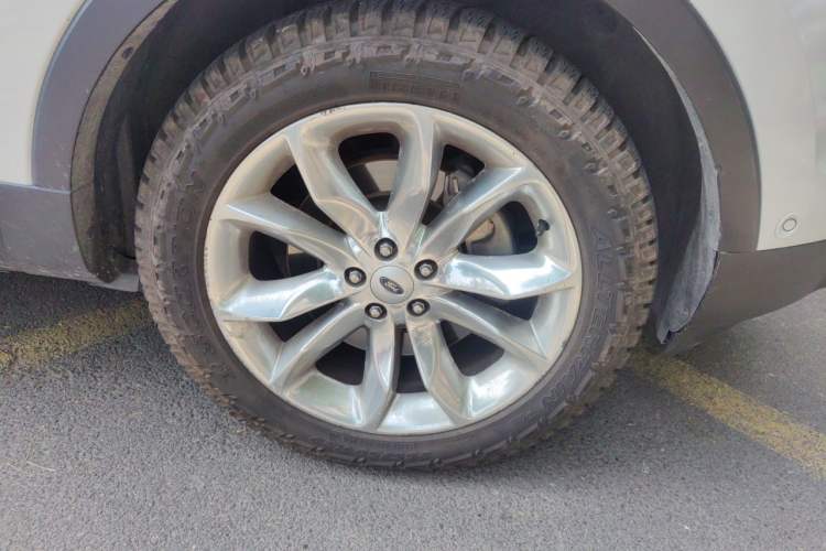 Used Ford Explorer 2013 3.5L Deluxe Model Right Front Wheel Hub
