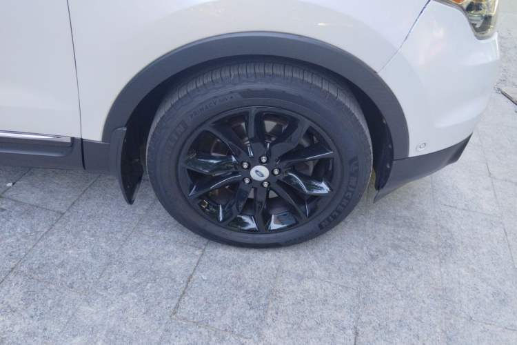 Used Ford Explorer 2013 3.5L Deluxe Model Right Front Wheel Hub