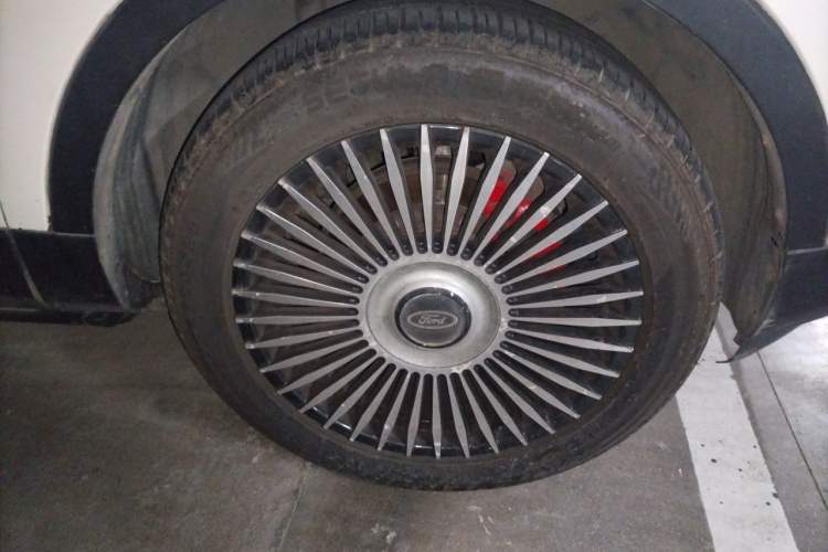Used Ford Explorer 2013 3.5L Deluxe Model Right Front Wheel Hub