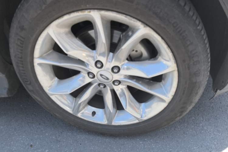 Used Ford Explorer 2013 3.5L Deluxe Model Right Front Wheel Hub