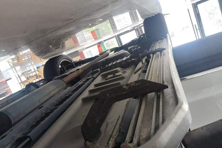 Used Ford Explorer 2013 3.5L Deluxe Model Right Side Sill