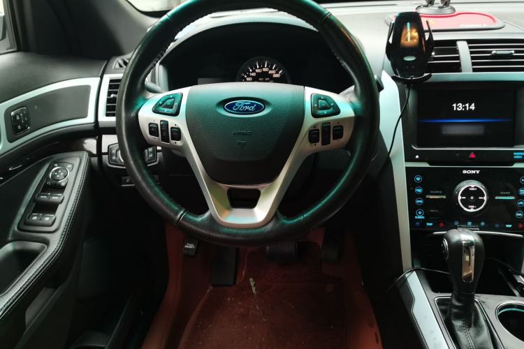 Used Ford Explorer 2013 3.5L Deluxe Model Steering Wheel