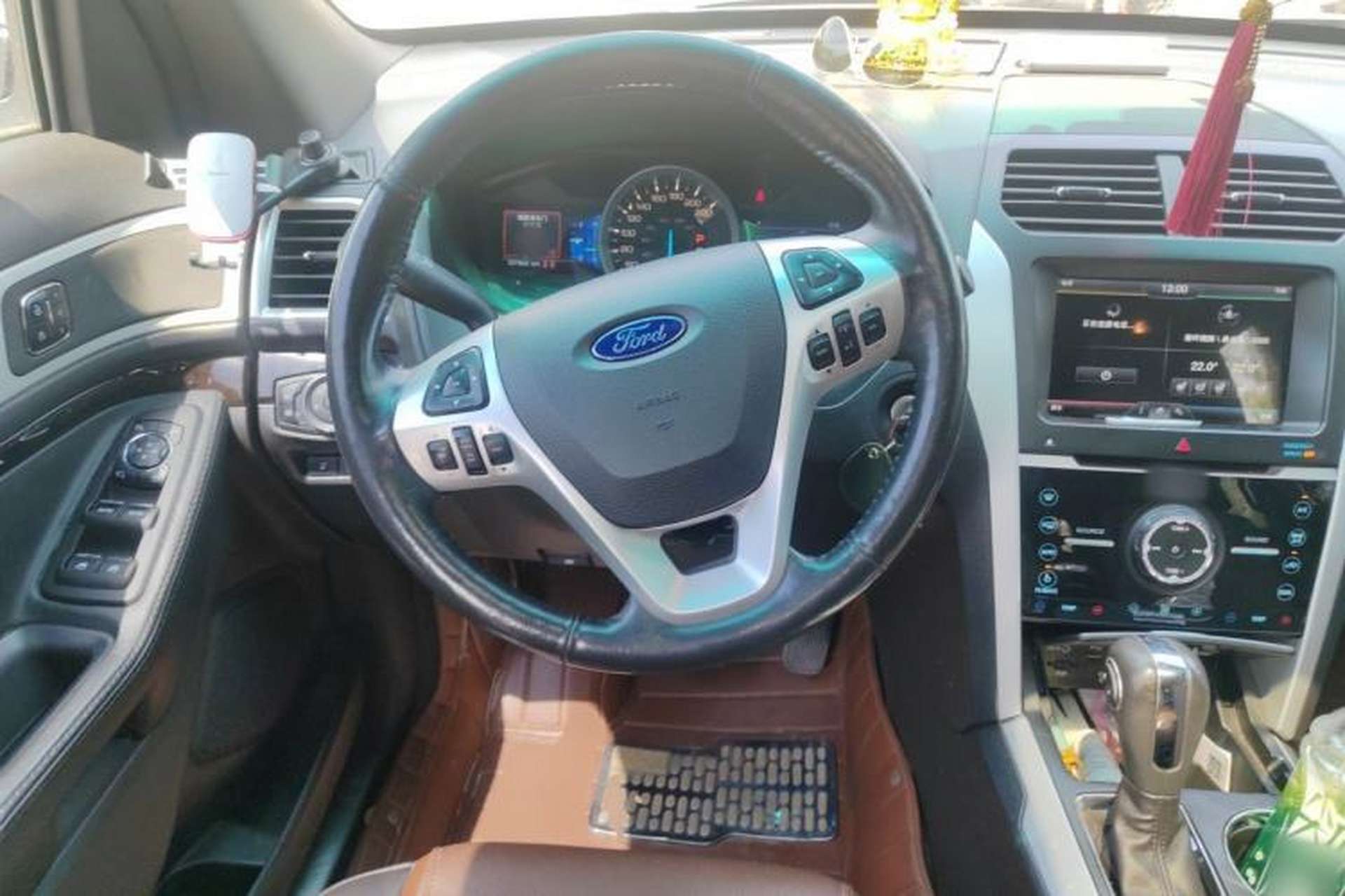 Used Ford Explorer 2013 3.5L Deluxe Model Steering Wheel