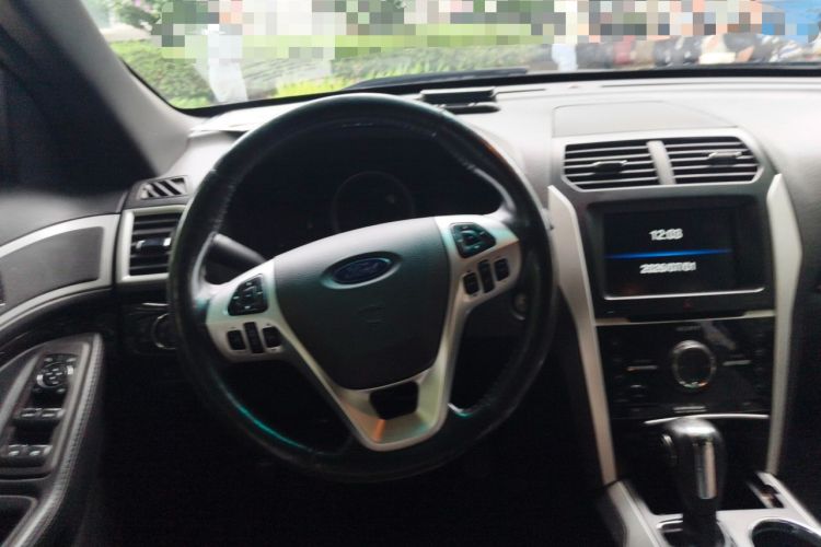 Used Ford Explorer 2013 3.5L Deluxe Model Steering Wheel