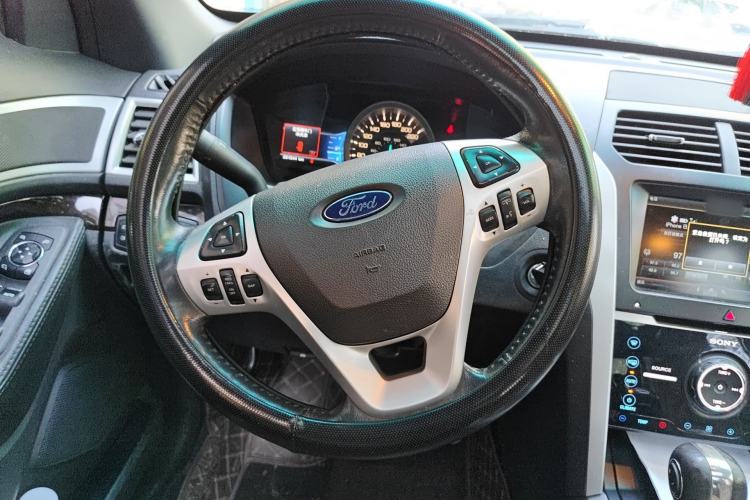 Used Ford Explorer 2013 3.5L Deluxe Model Steering Wheel