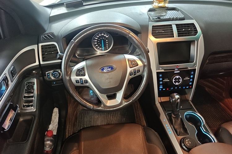 Used Ford Explorer 2013 3.5L Deluxe Model Steering Wheel