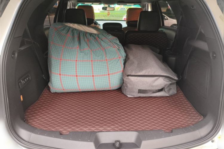 Used Ford Explorer 2013 3.5L Deluxe Model Trunk