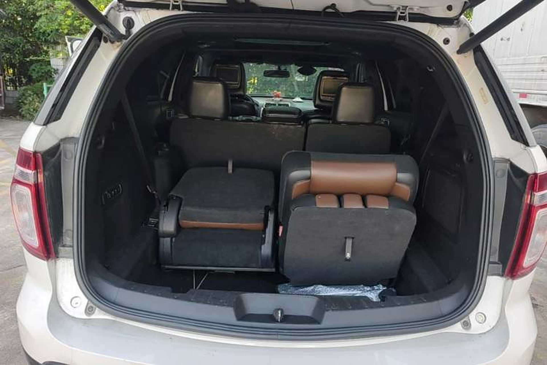 Used Ford Explorer 2013 3.5L Deluxe Model Trunk