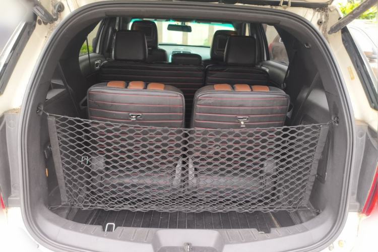 Used Ford Explorer 2013 3.5L Deluxe Model Trunk