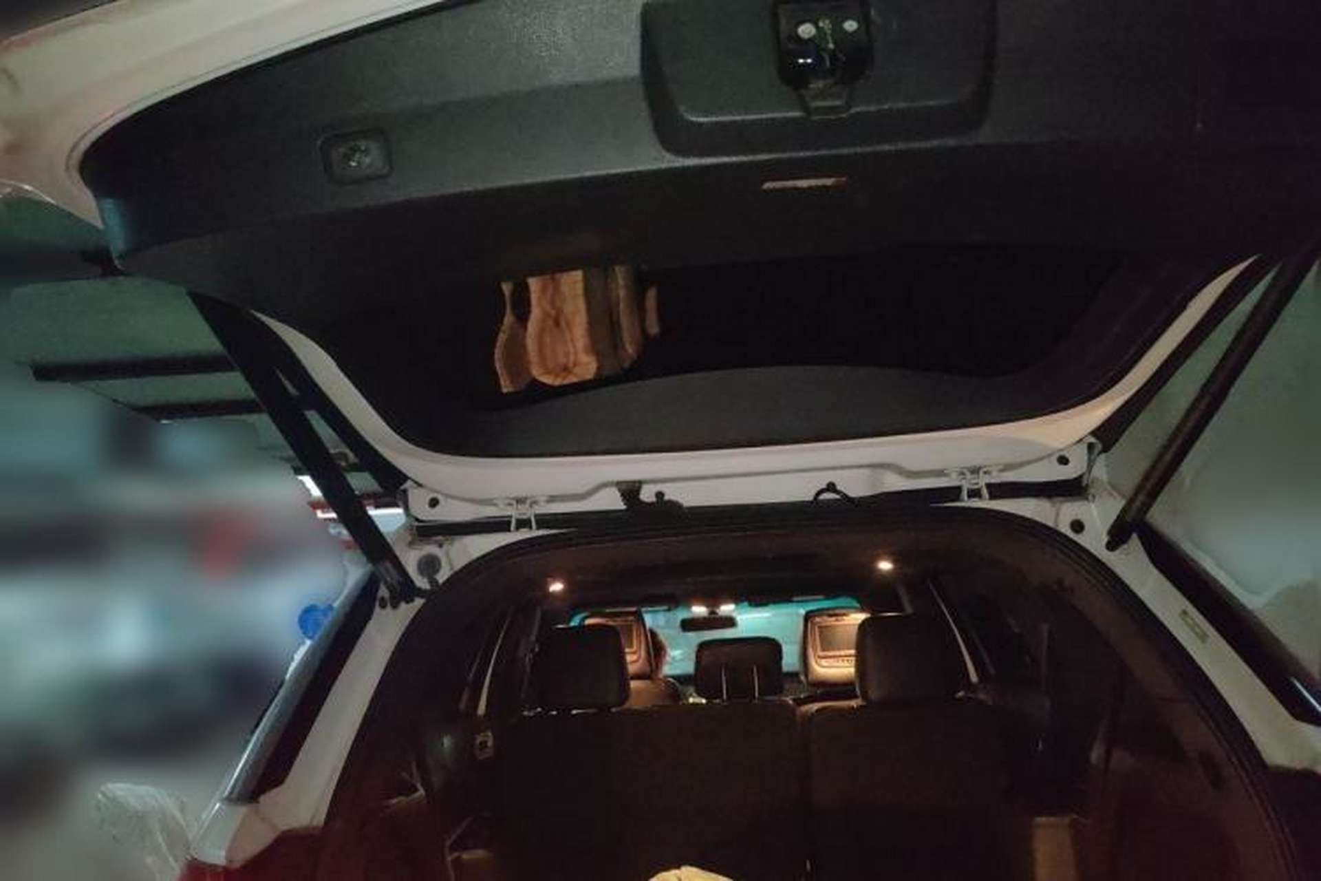 Used Ford Explorer 2013 3.5L Deluxe Model Trunk