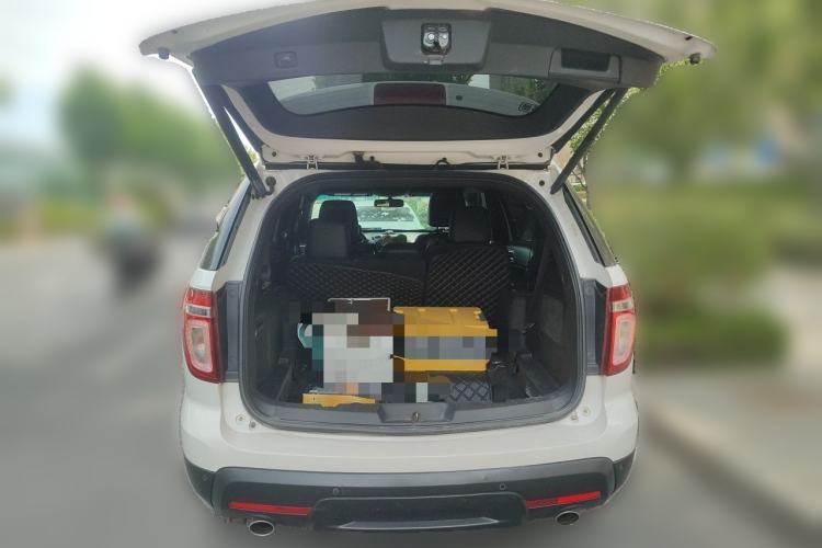 Used Ford Explorer 2013 3.5L Deluxe Model Trunk