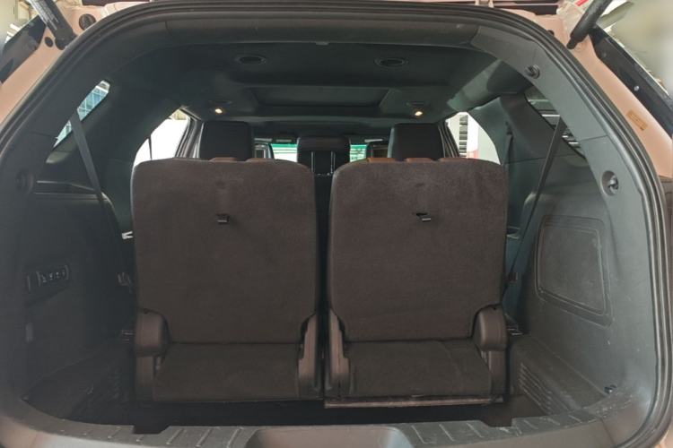 Used Ford Explorer 2013 3.5L Deluxe Model Trunk
