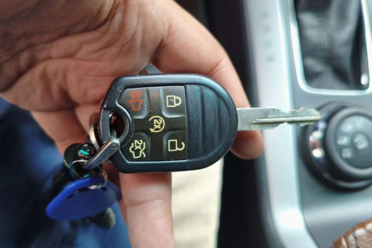 Used Ford Explorer 2013 3.5L Deluxe Model Vehicle Key