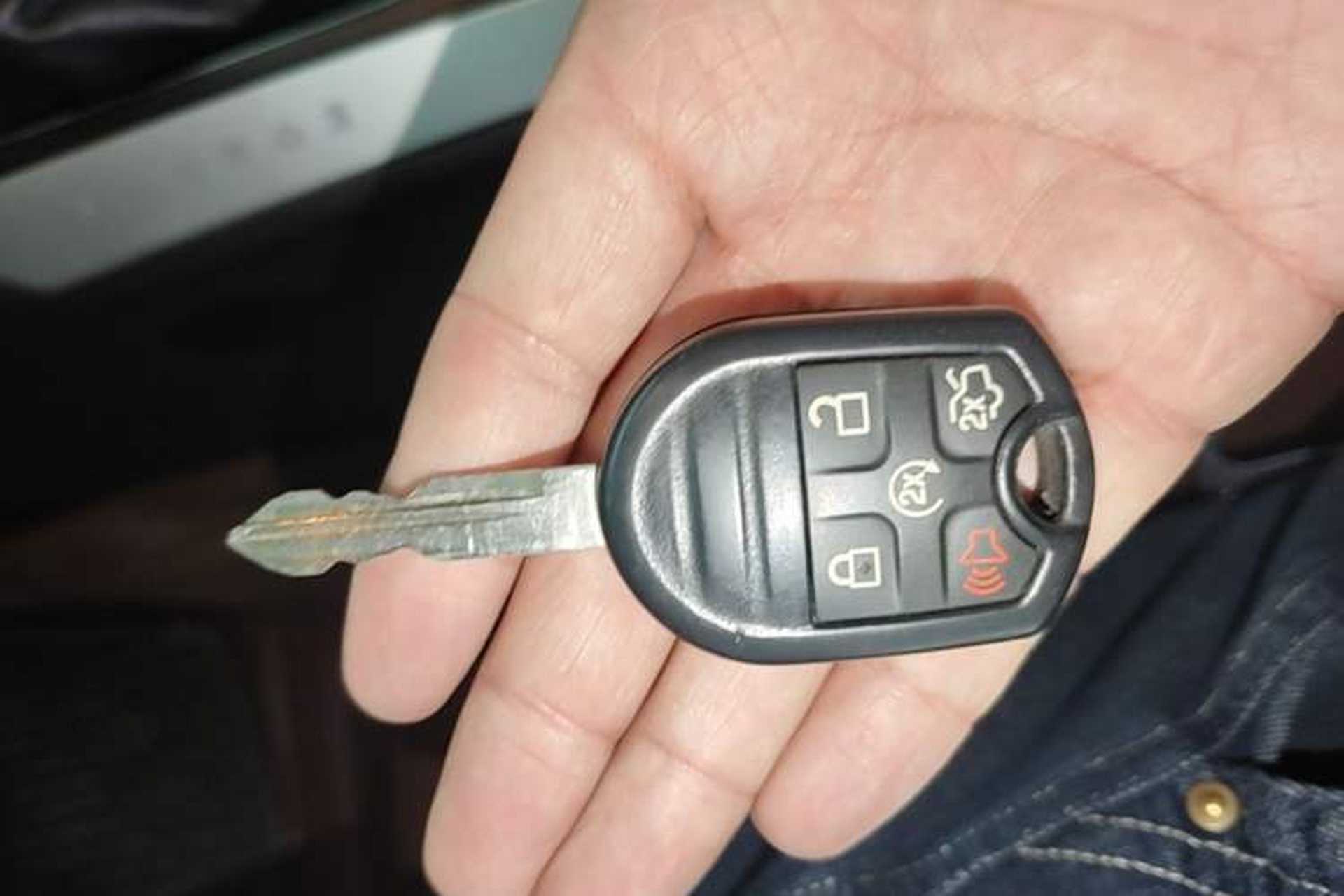 Used Ford Explorer 2013 3.5L Deluxe Model Vehicle Key